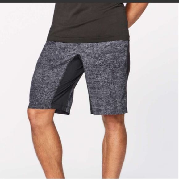 Lululemon mens size large The Short linerless gray black athletic gym workout - Picture 2 of 12